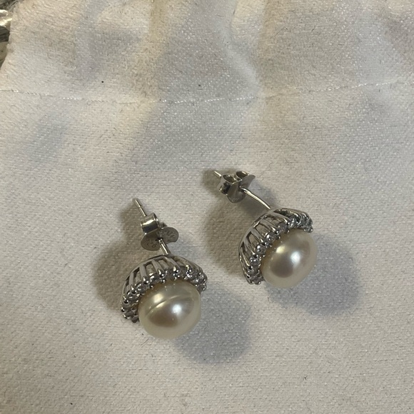 silver pearl zirconia earrings - Picture 5 of 5